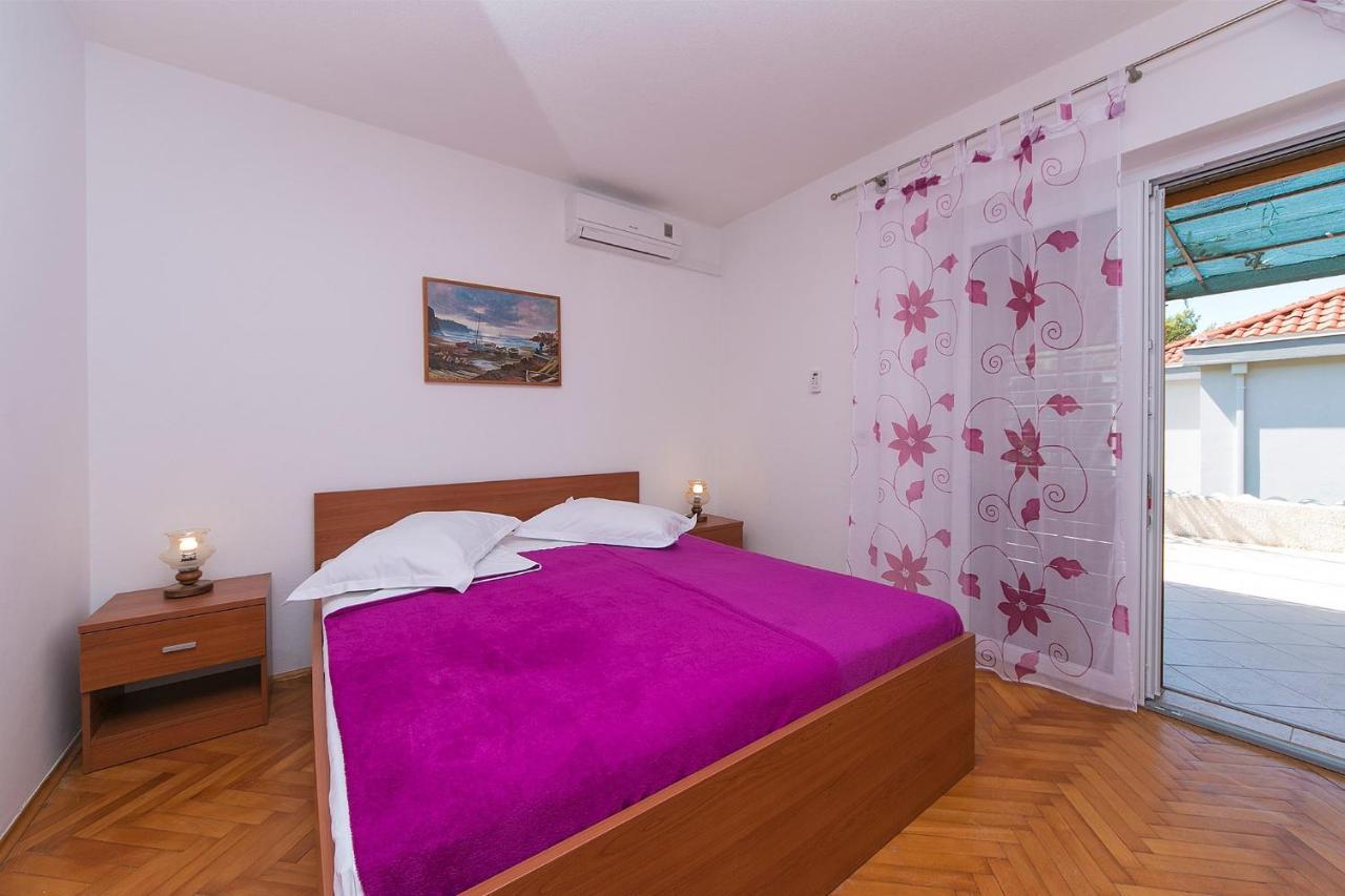 Apartments By The Sea Brela, Makarska - 20778 ภายนอก รูปภาพ