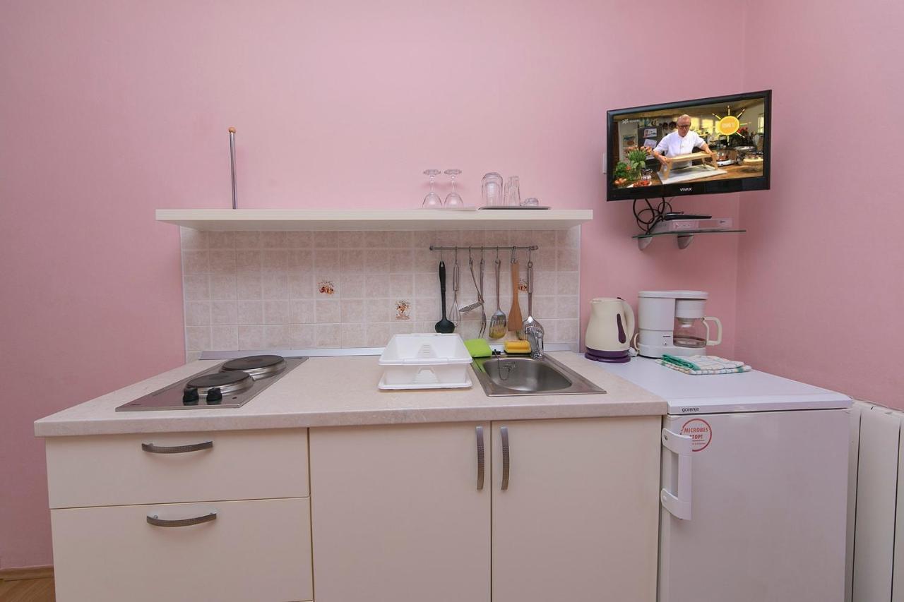 Apartments By The Sea Brela, Makarska - 20778 ภายนอก รูปภาพ